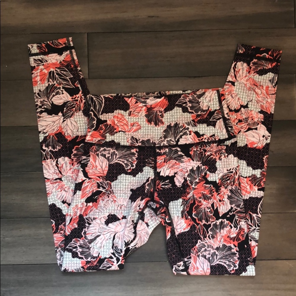 NWOT lululemon wunder under tight HR - CNY - Picture 10 of 13